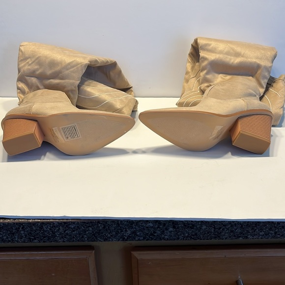 Thigh High Ultra Suede Nude 7.5 Cowgirl Boot - Picture 4 of 4